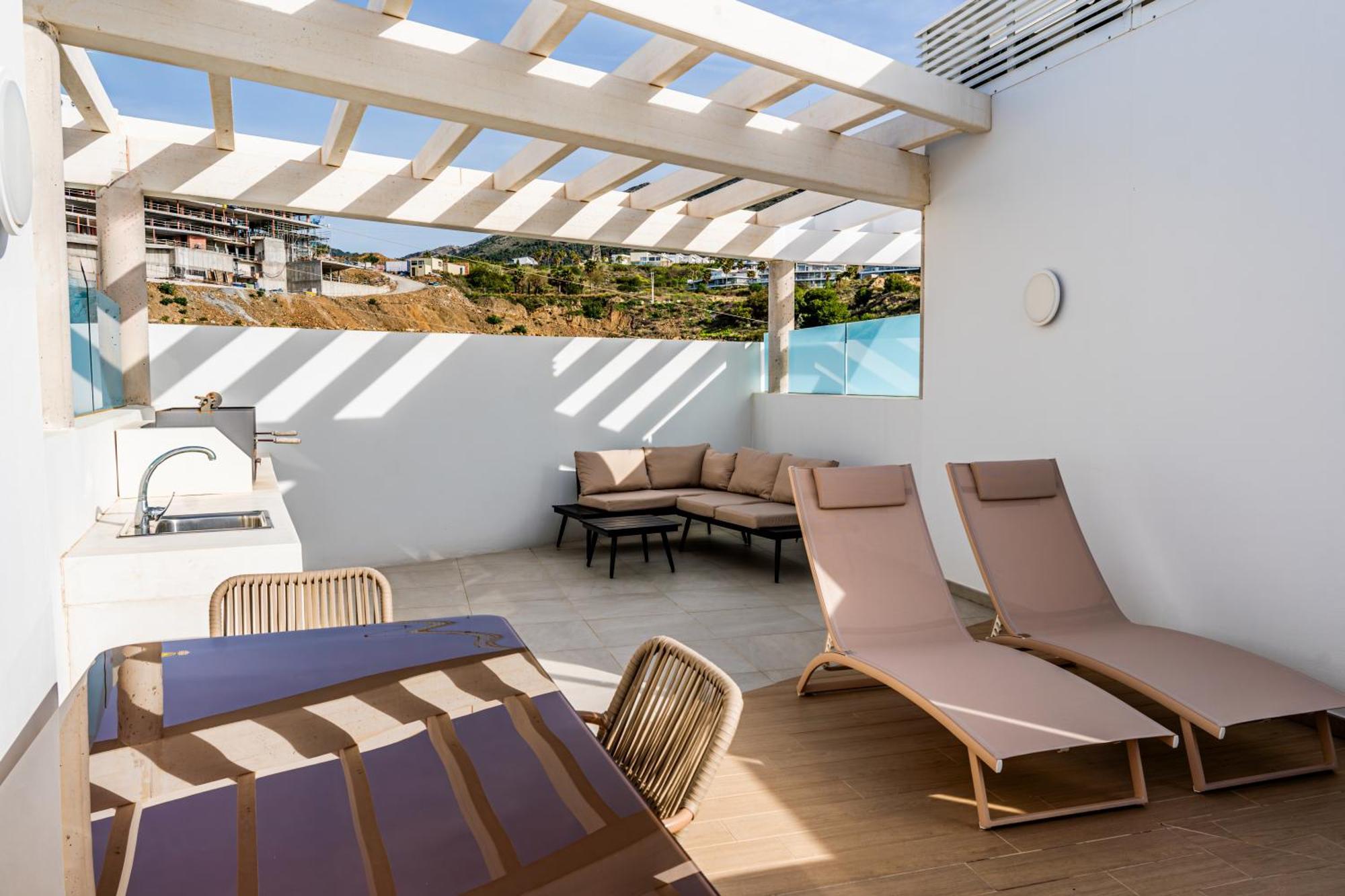 Апартаменты Panoramic Seaview Penthouse The Wave Фуэнхирола Экстерьер фото